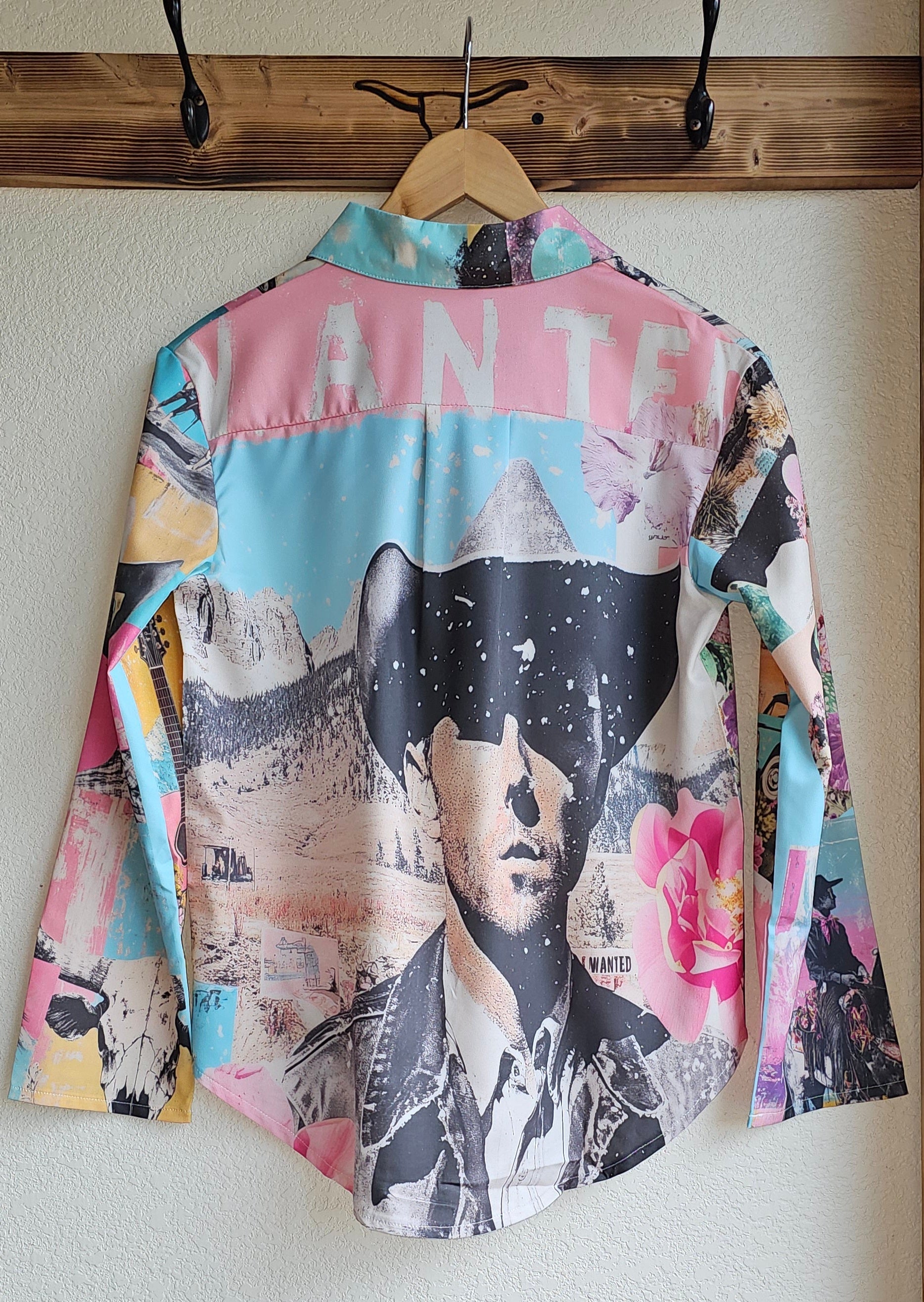 Baha Ranch Pop Western Wanted Button Up Blouse