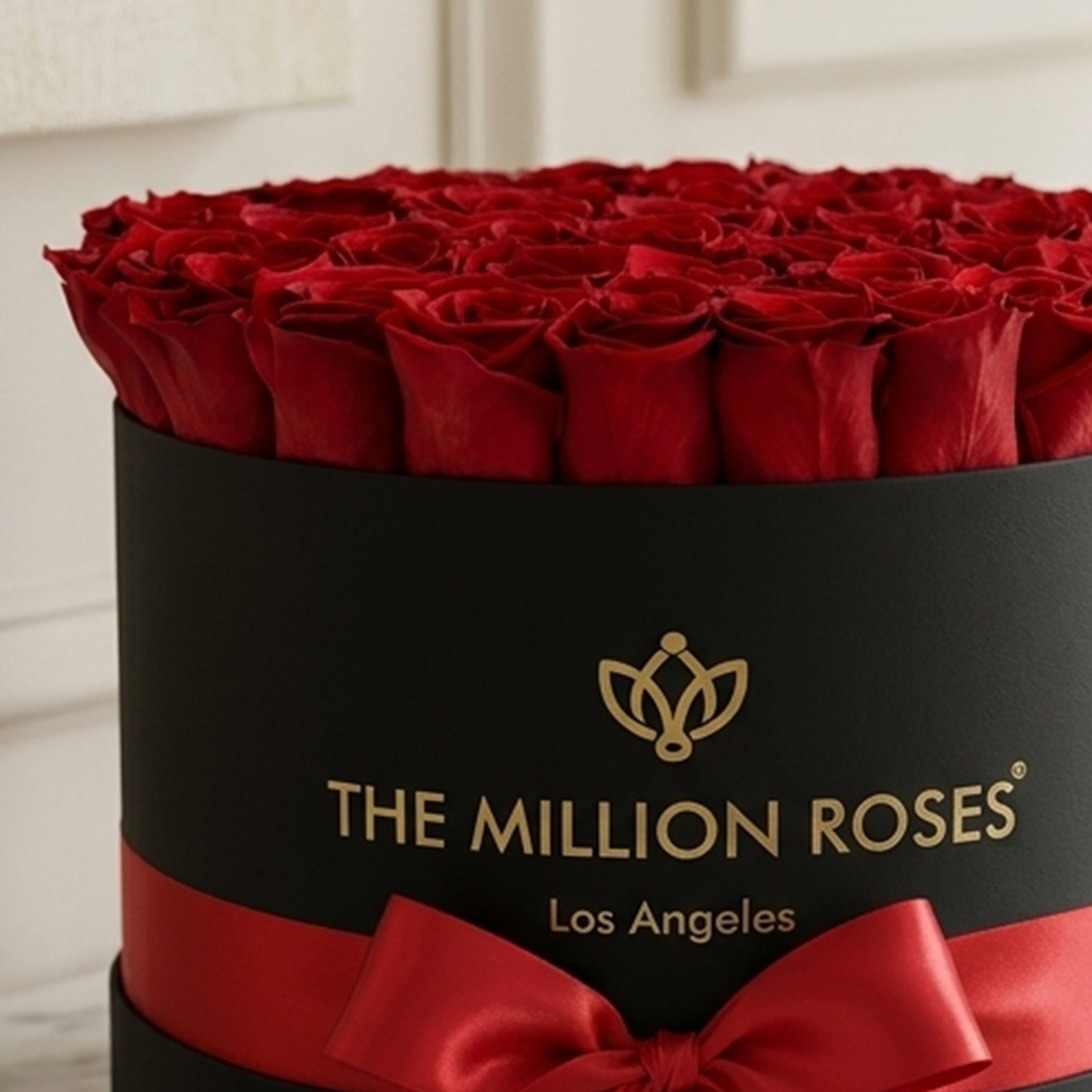Supreme Black Box | Red Roses