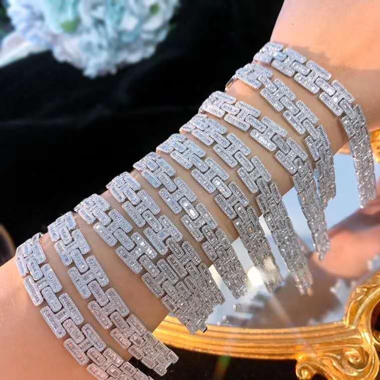 Charm Gold Iced out Diamond 18K Gold Chain Bracelet Women's